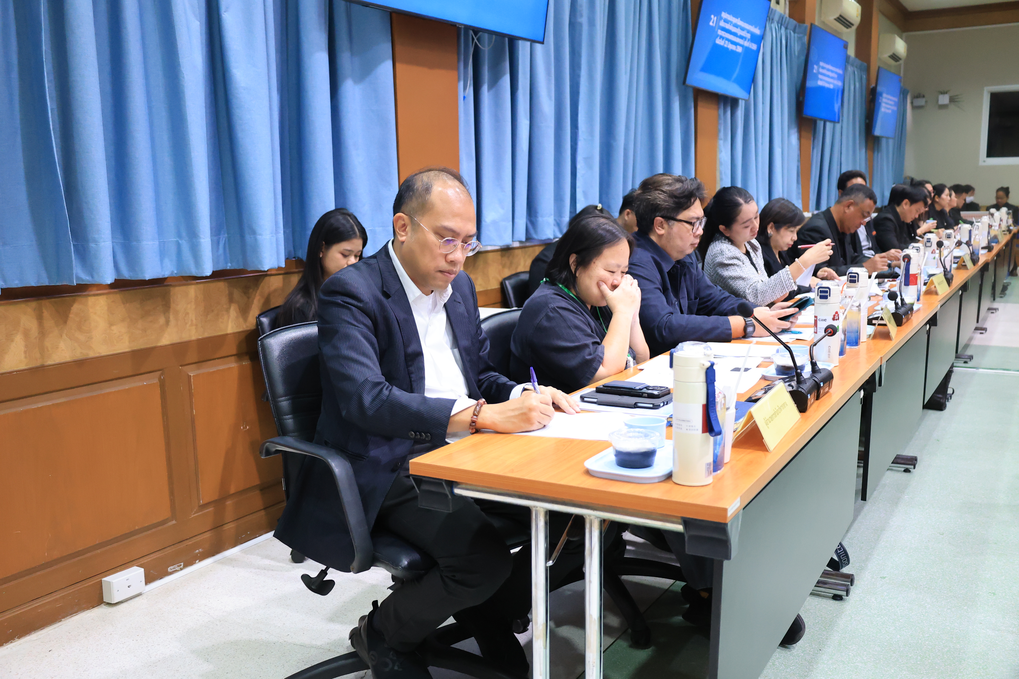 title - ส.ป.ก. ร่วมประชุมขับเคลื่อนนโยบายสำคัญของ รมว.กษ. ครั้งที่ 7/2569  “ยกระดับสิทธิโฉนดเพื่อการเกษตร ปักหมุดพืชเศรษฐกิจใหม่ 